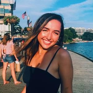 Meet your Posher, Meredith